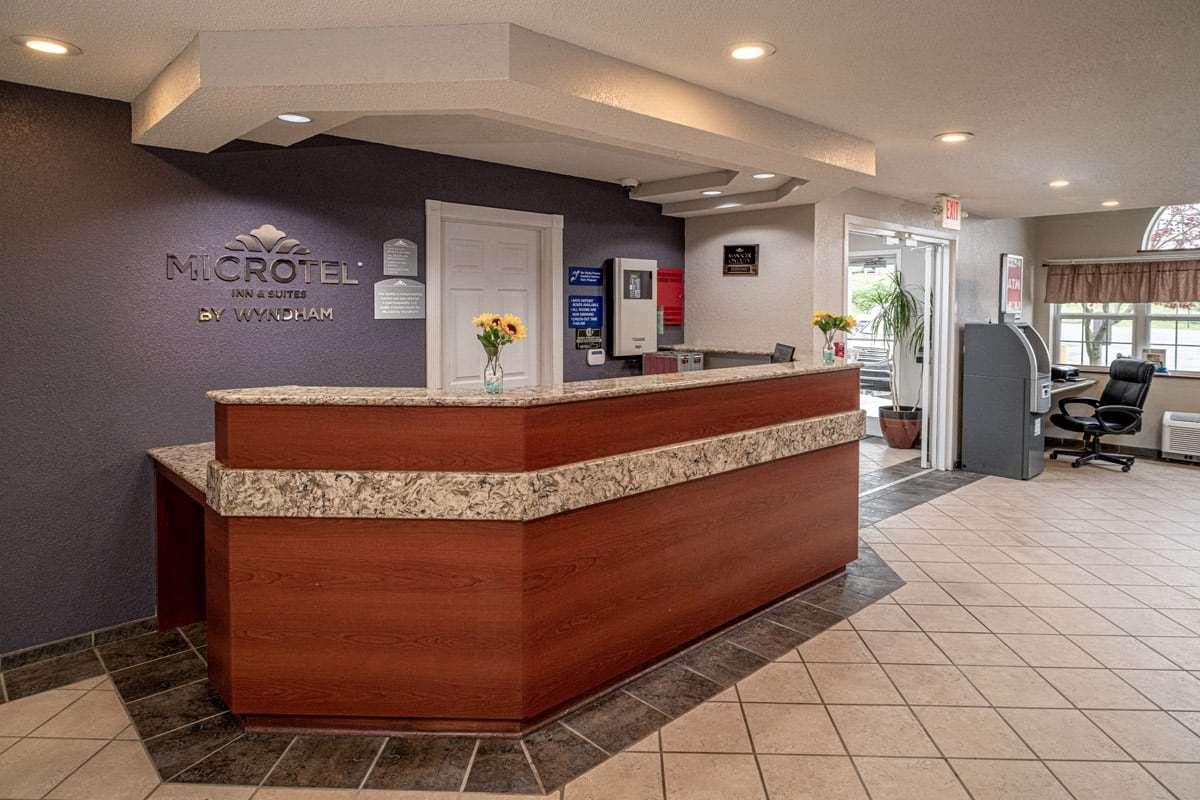 Microtel Inn & Suites Beckley East Extérieur photo